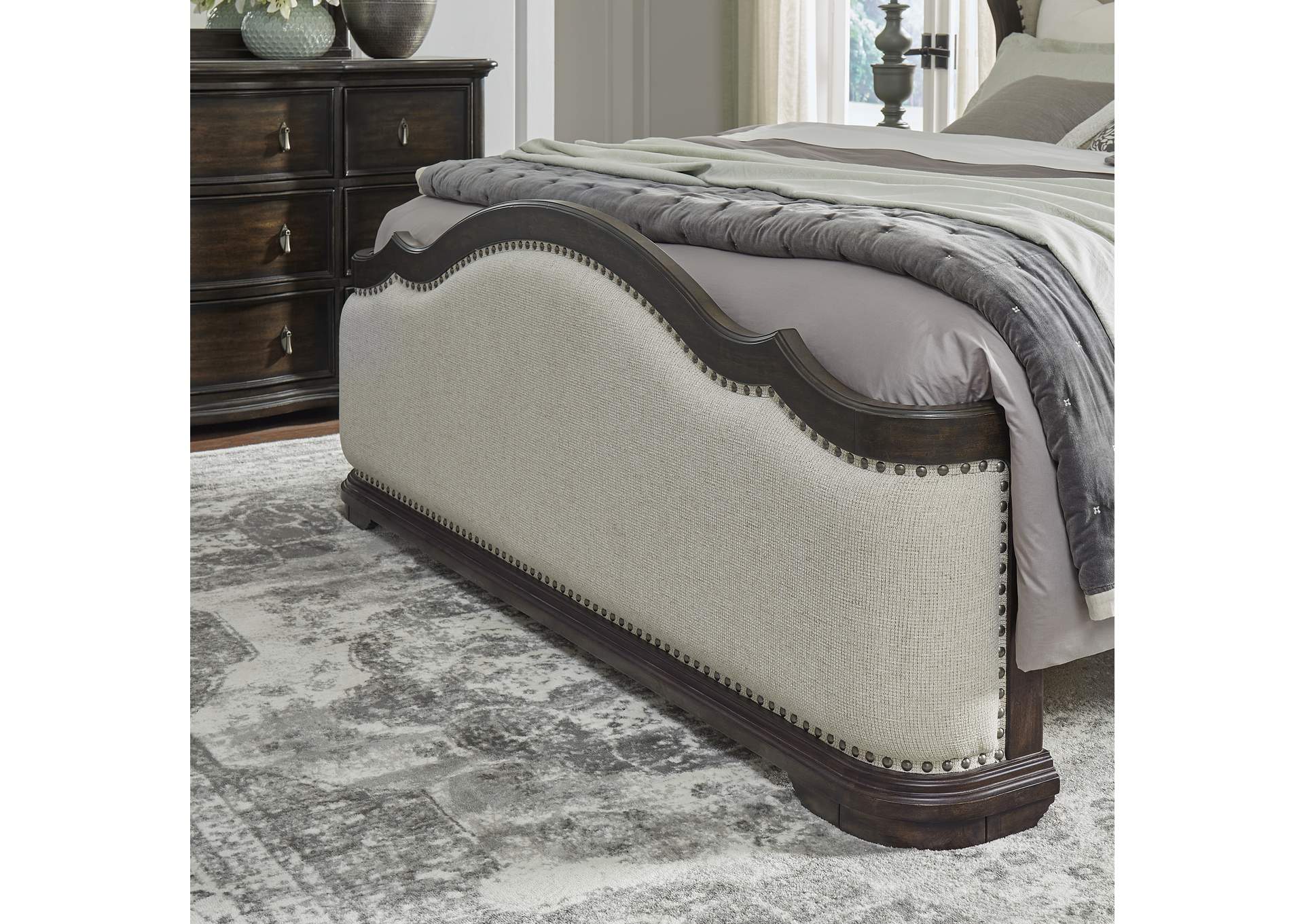 Cooper Falls Shelter-Back Queen Upholstered Bed,Pulaski Furniture