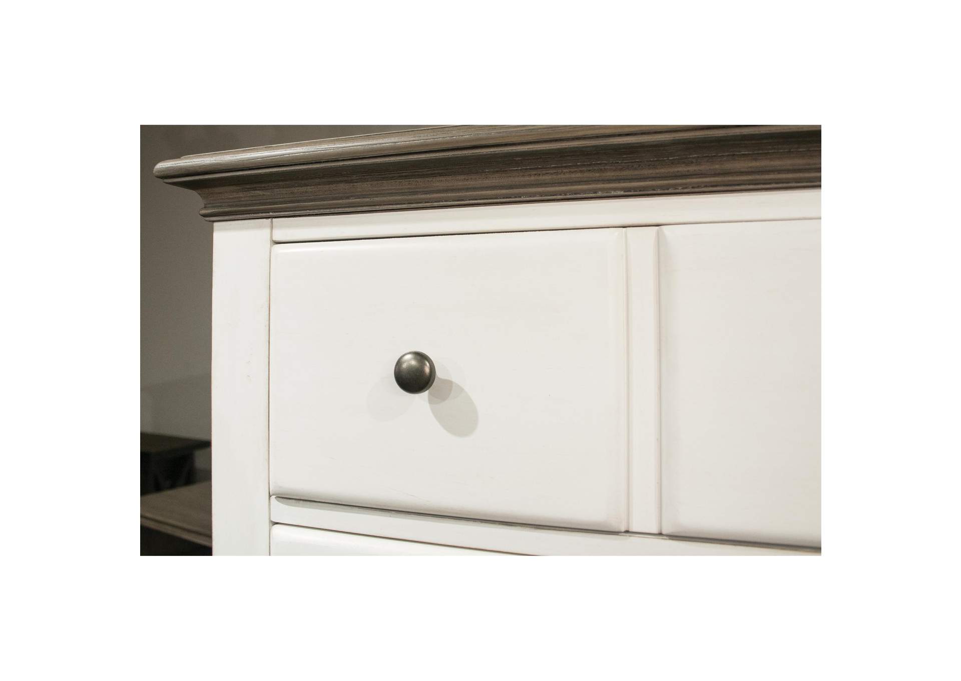 Myra 5 - Drawer Chest,Riverside