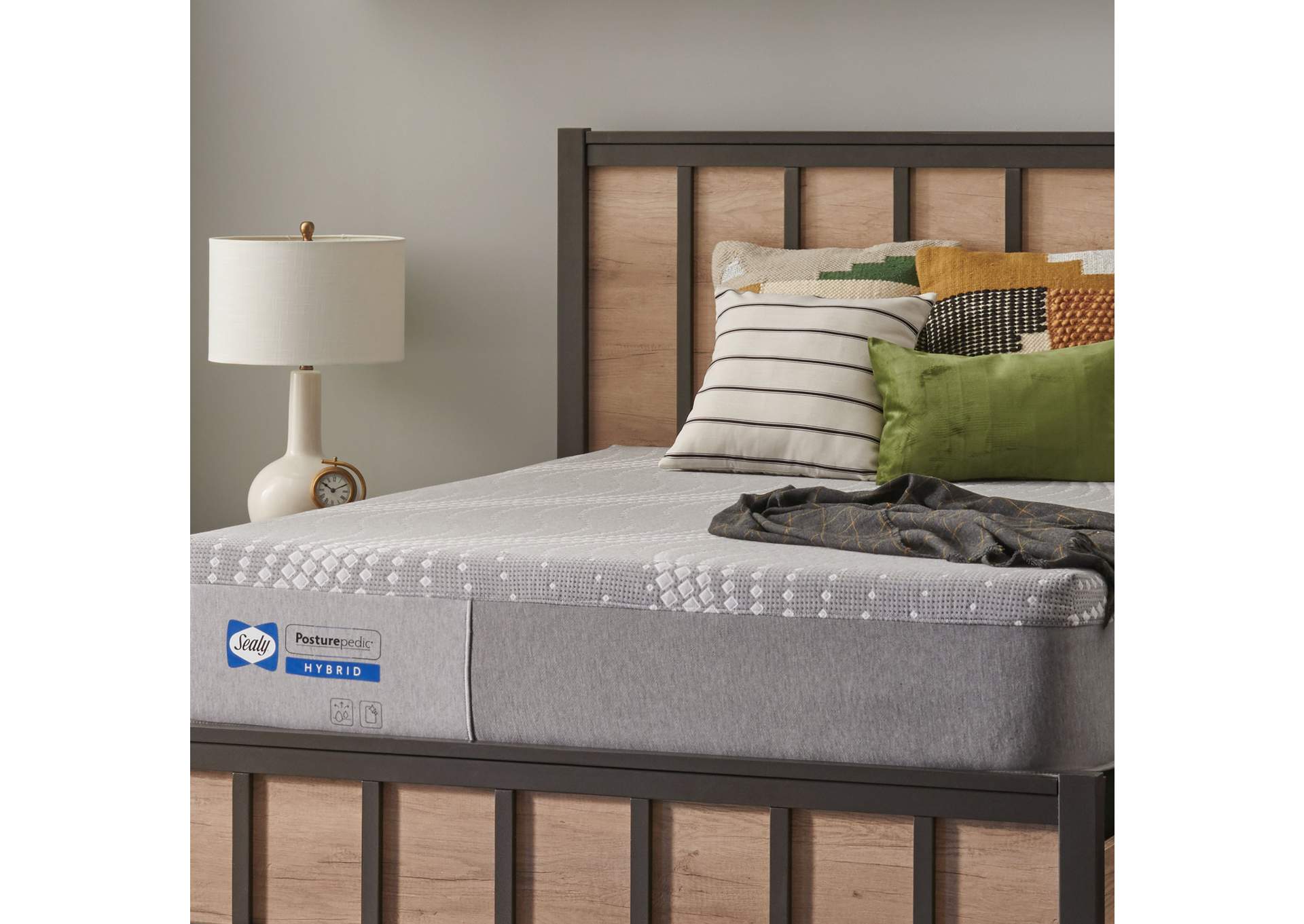 Brightwell Firm Hybrid Cal King Mattress,Sealy