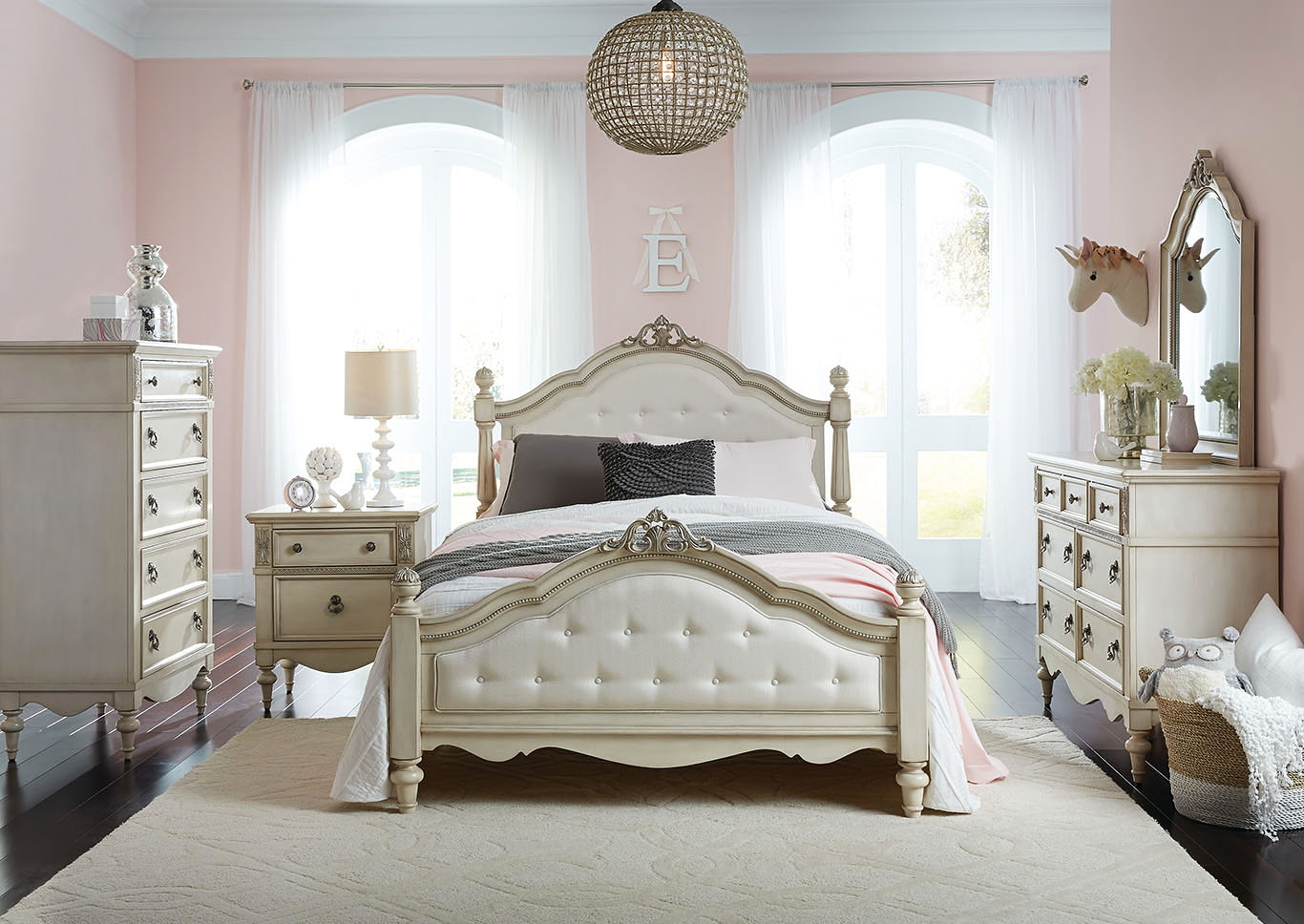 Giselle Beige Twin Poster Bed w/Dresser and Mirror,Standard