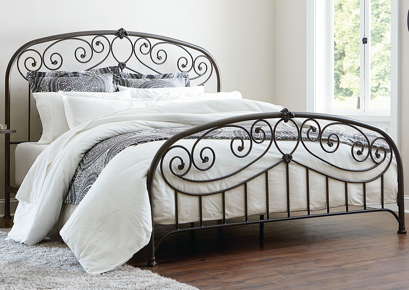 Lillian Black Queen Metal Bed,Standard