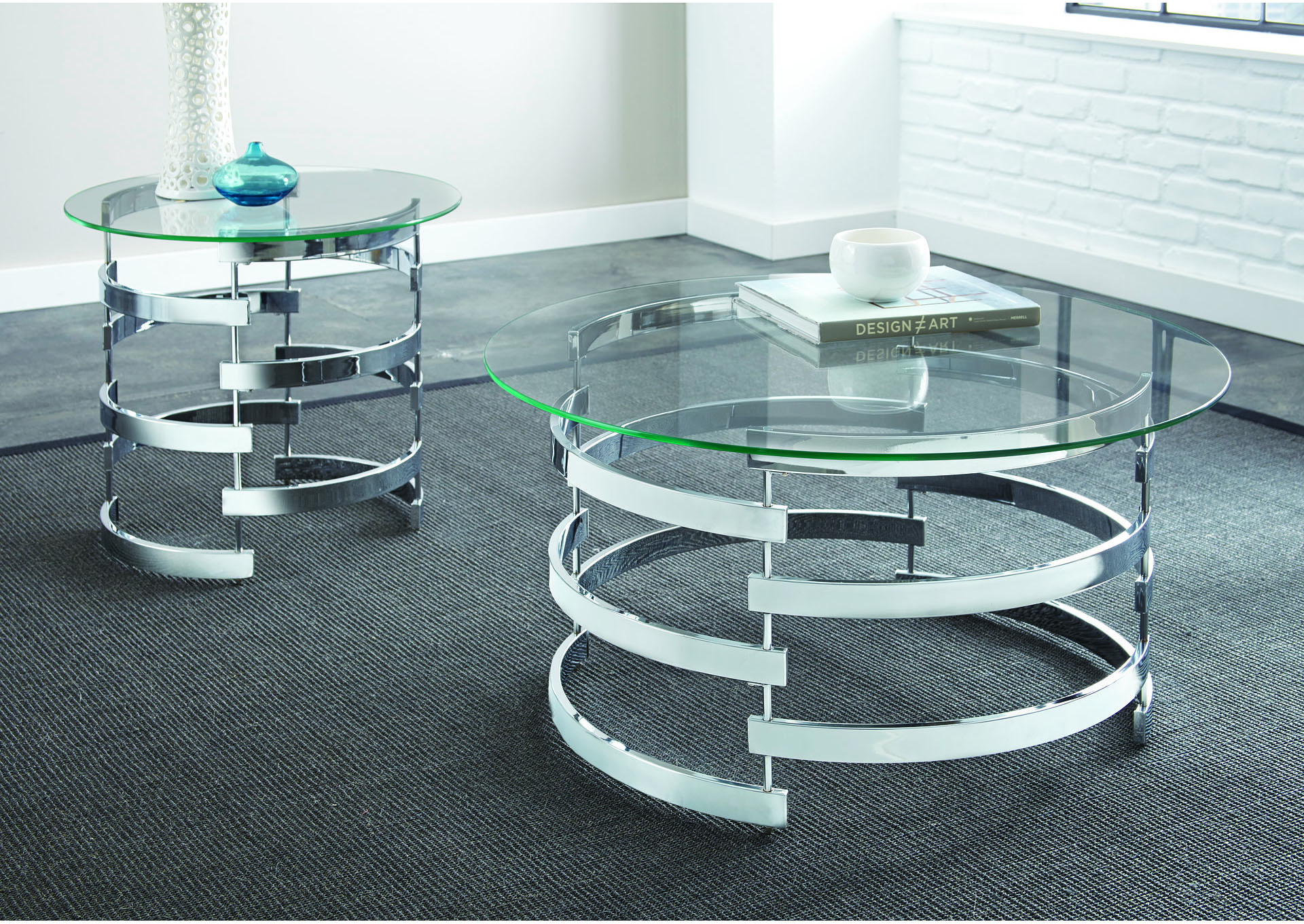 Sijpelen Vliegveld Oxide Tayside Metallic Round Glass Top Cocktail & End Tables Ivan Smith Furniture