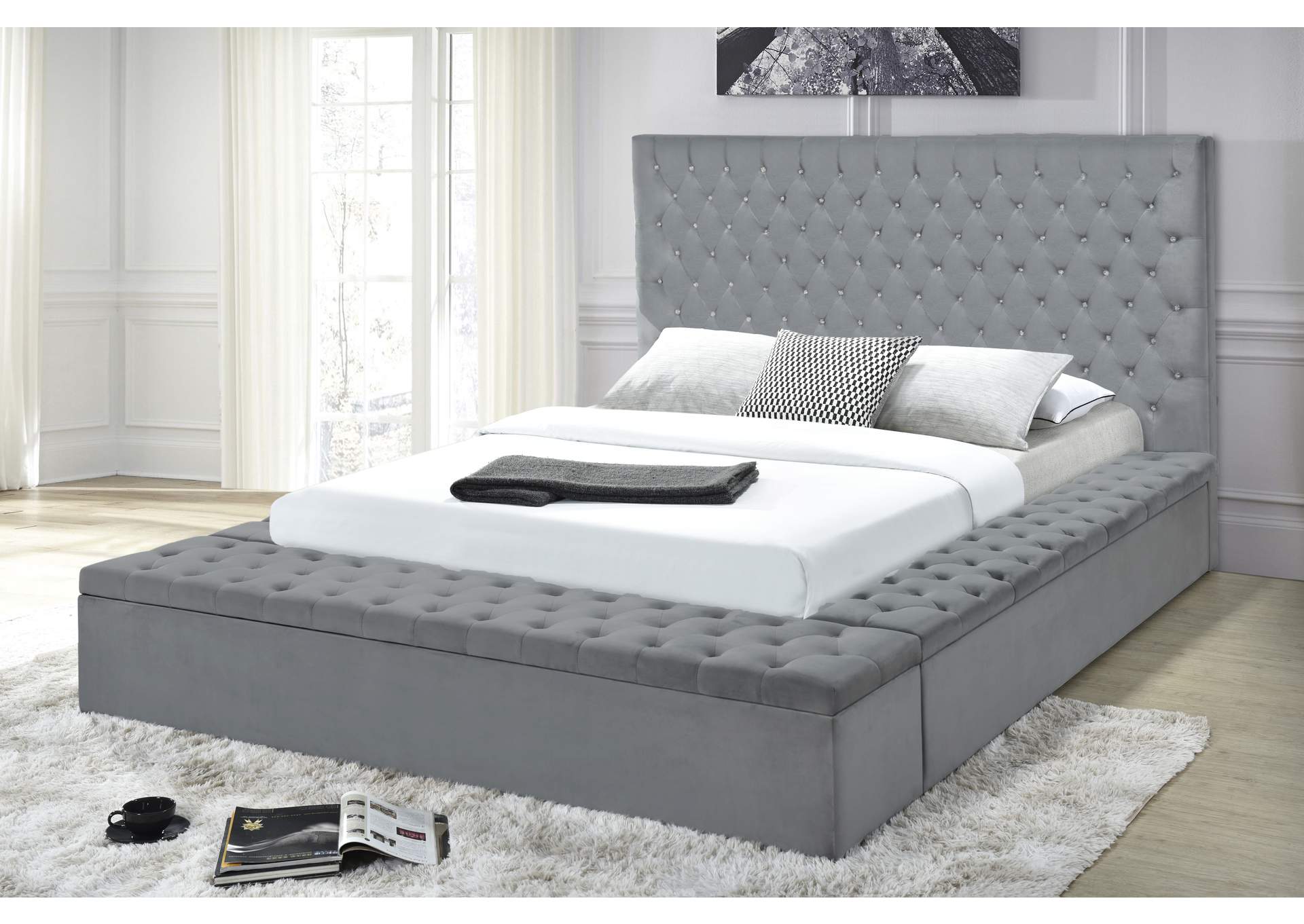 Folier Gray Queen Bed,Titanic Furniture