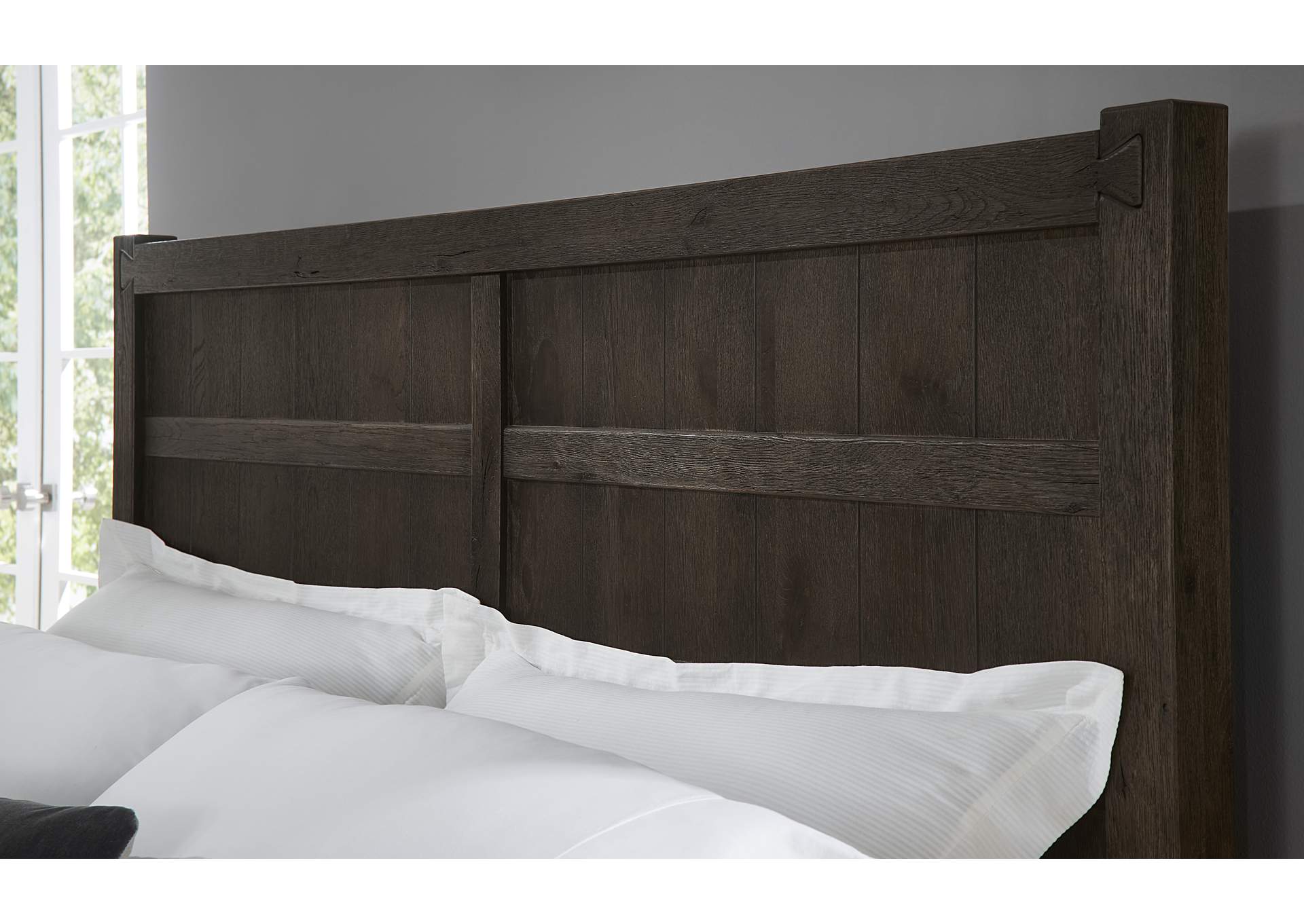 750 - Dovetail-Java Cal King Board & Batten Bed,Vaughan-Bassett