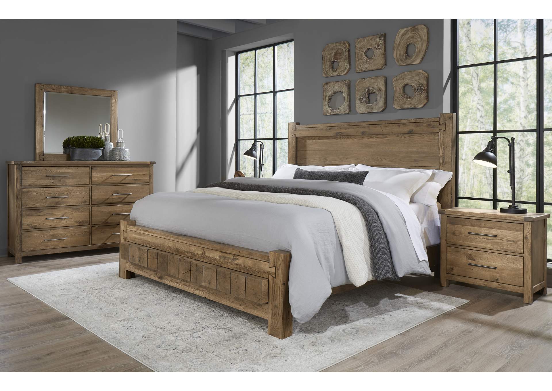 752 - Dovetail-Natural King Poster Bed With 6X6 Fb,Vaughan-Bassett