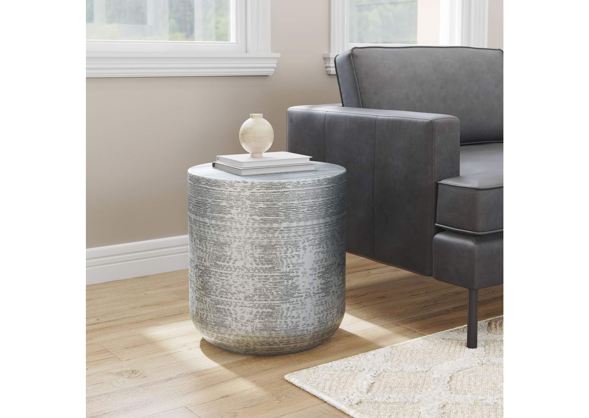 Sara Side Table Antique Silver,Zuo
